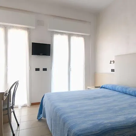 Aria Di Mare - Bed & Brunch In Centro A 3*