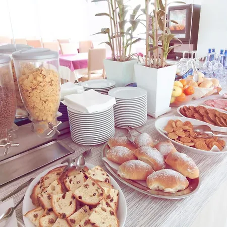 Hotel Aria Di Mare - Bed & Brunch In Centro A Riccione
