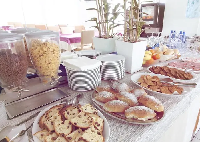 Aria Di Mare - Bed & Brunch In Centro A 3* Riccione