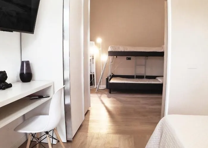 Aria Di Mare & In Centro A 3*