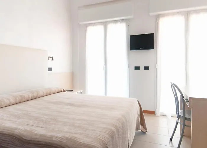 Hotel Aria Di Mare - Bed & Brunch In Centro A 3*