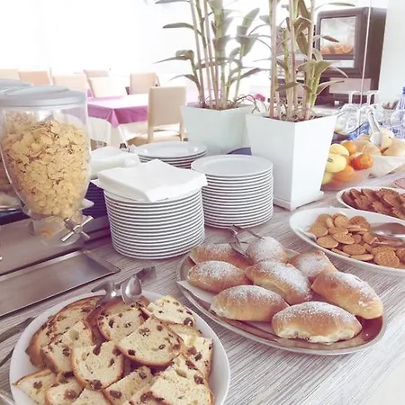 Aria Di Mare - Bed & Brunch In Centro A 3* 里乔内