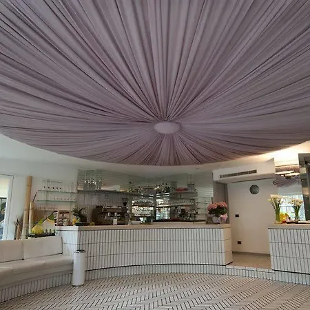 Отель Aria Di Mare - Bed & Brunch In Centro A