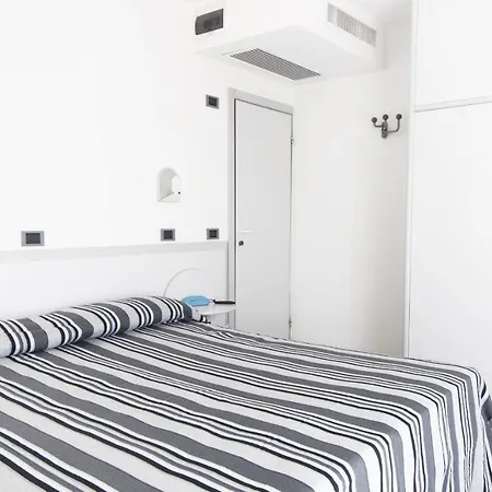 Aria Di Mare & In Centro A 3* Riccione