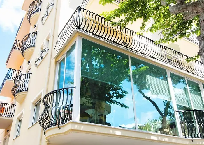 מלון Aria Di Mare & In Centro A ריצ'יונה