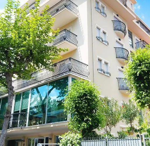 מלון Aria Di Mare & In Centro A