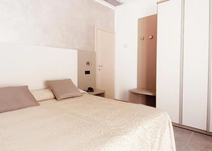 Aria Di Mare - Bed & Brunch In Centro A Hotel Riccione